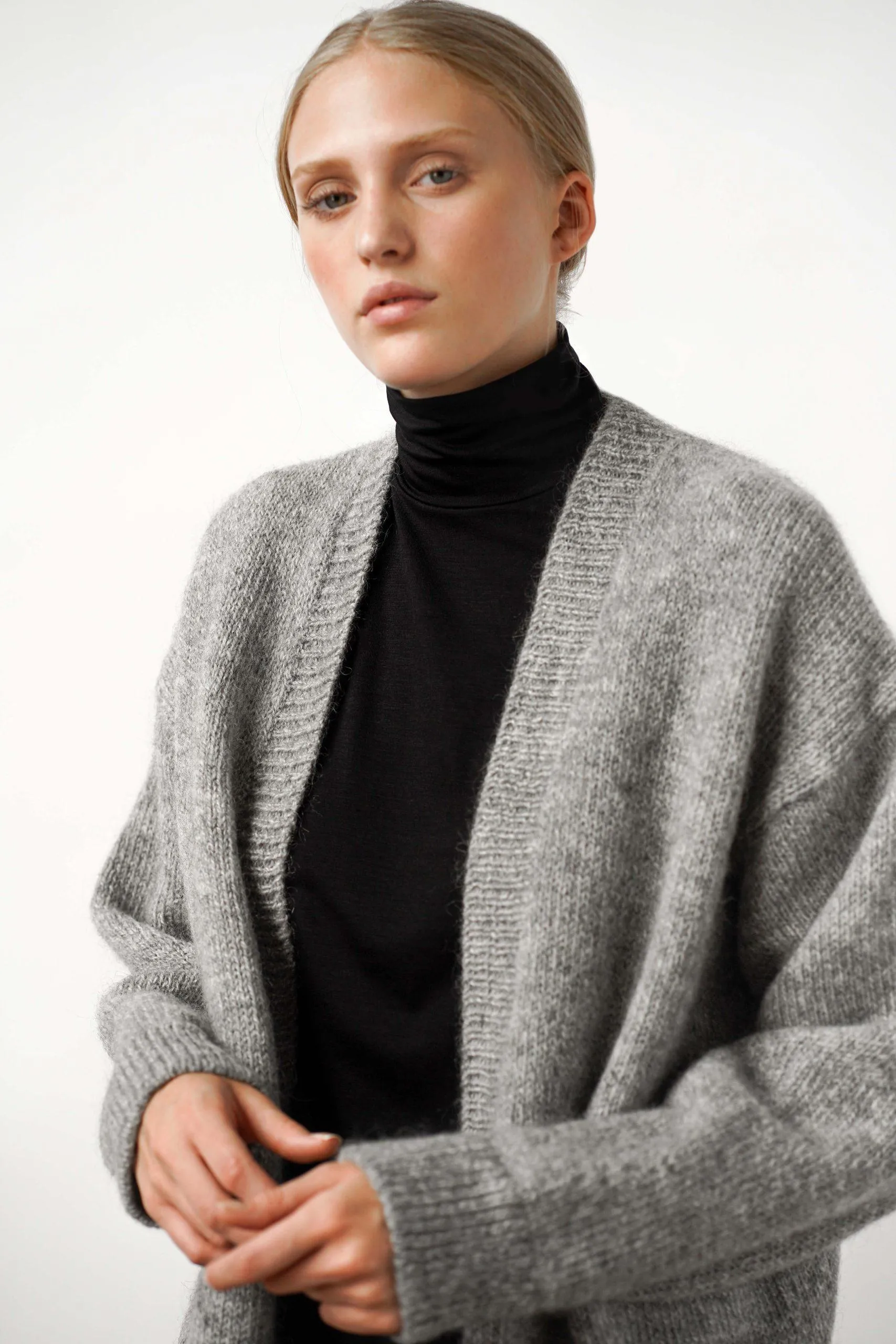 Edda Knitted Cardi Grey