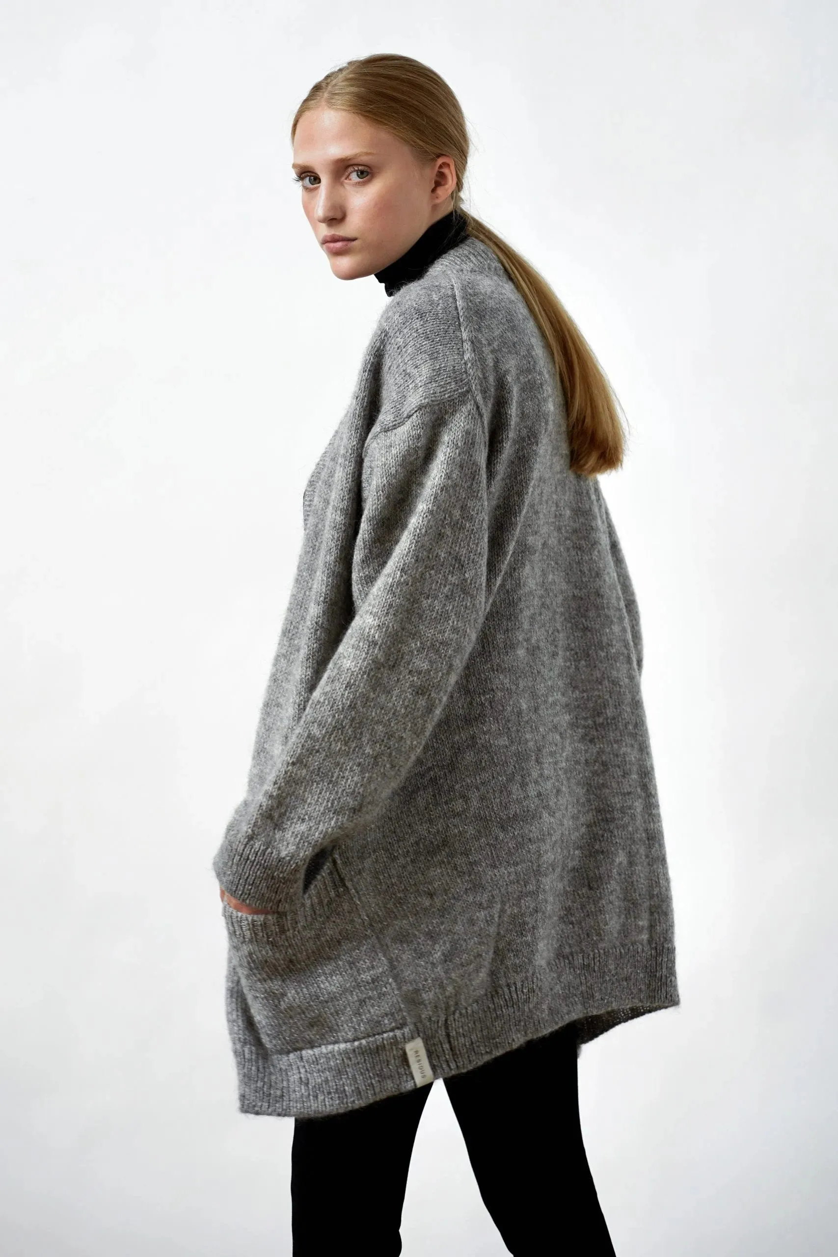 Edda Knitted Cardi Grey