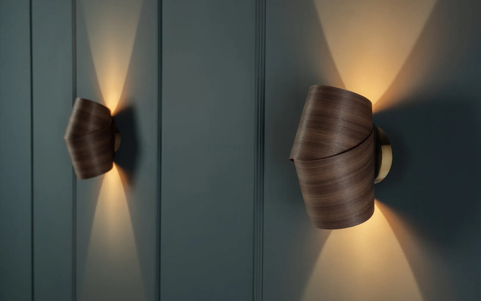 Neap Wall Light