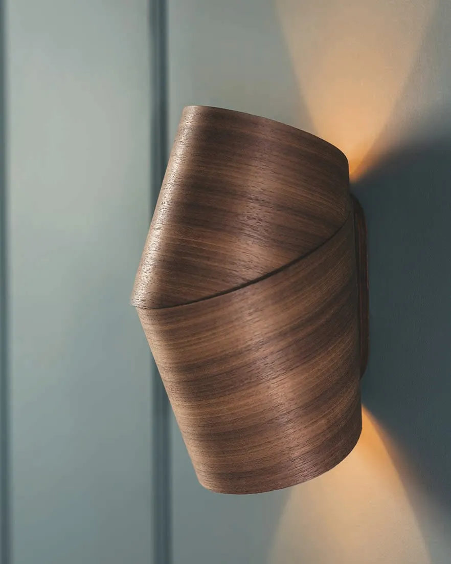 Neap Wall Light